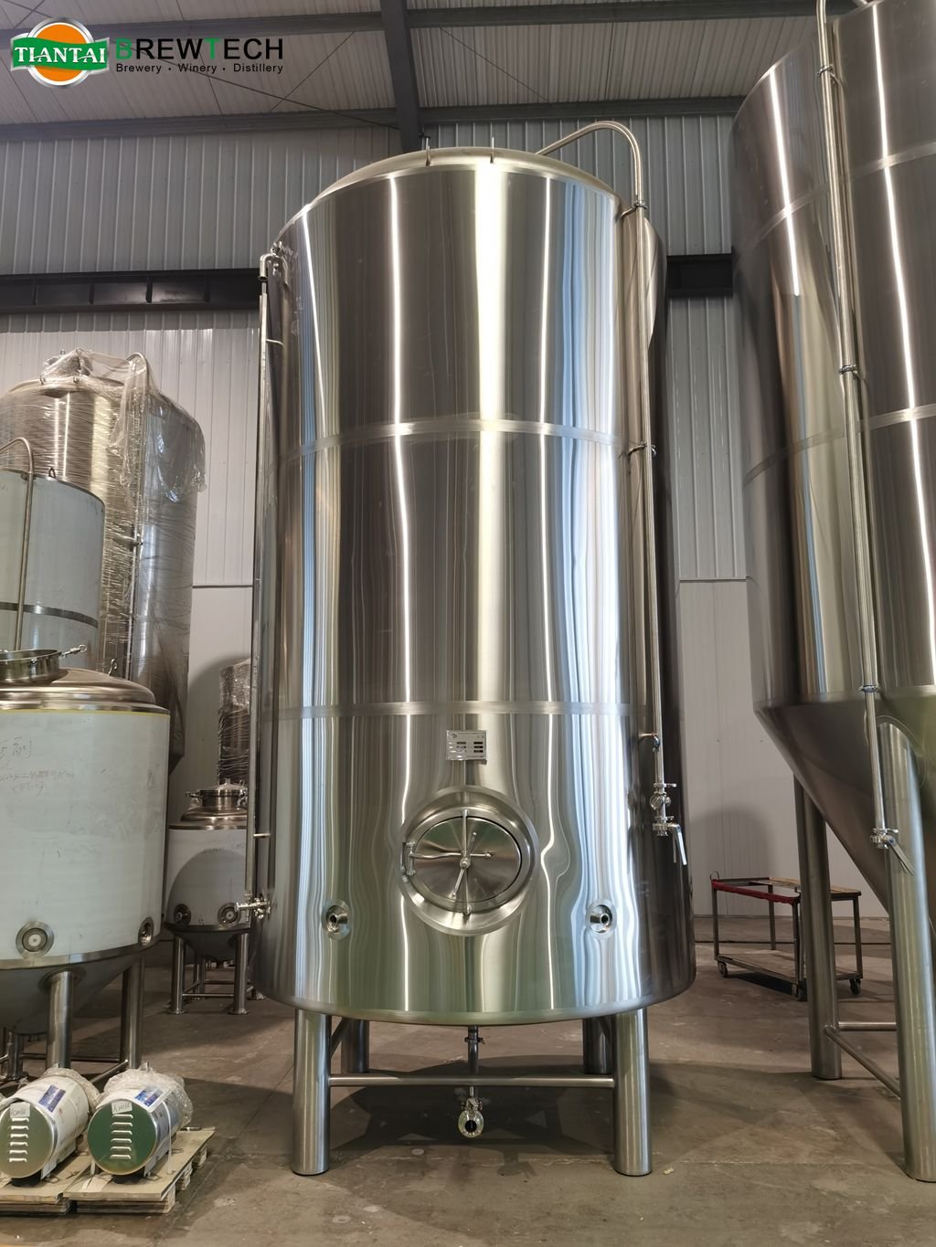 6000L BBT 60HL Beer Serving Tank Bright Tanks Door to Door Delivery High Quality Factory Supplied Bre