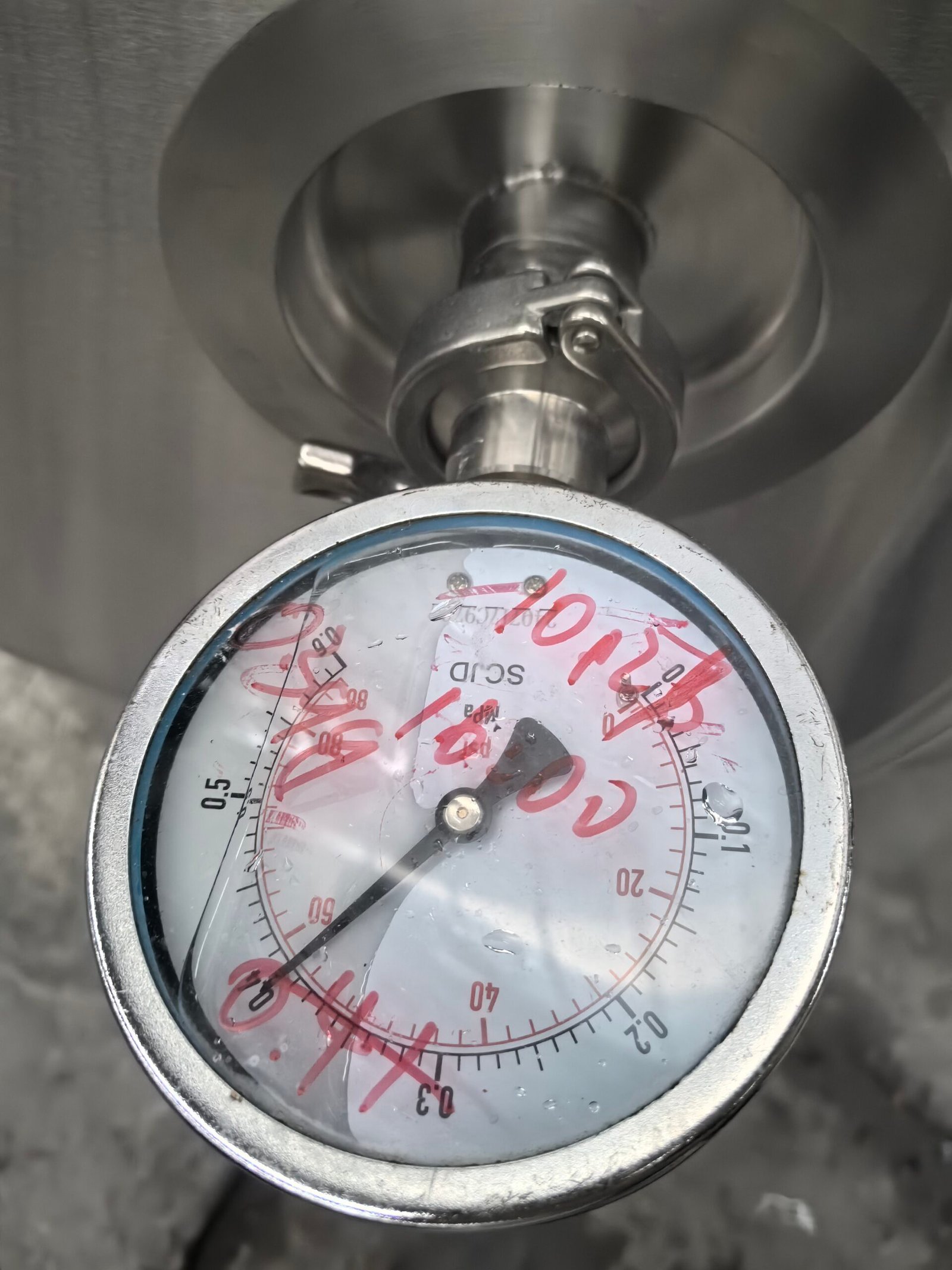 2000L brite tank pressure testing