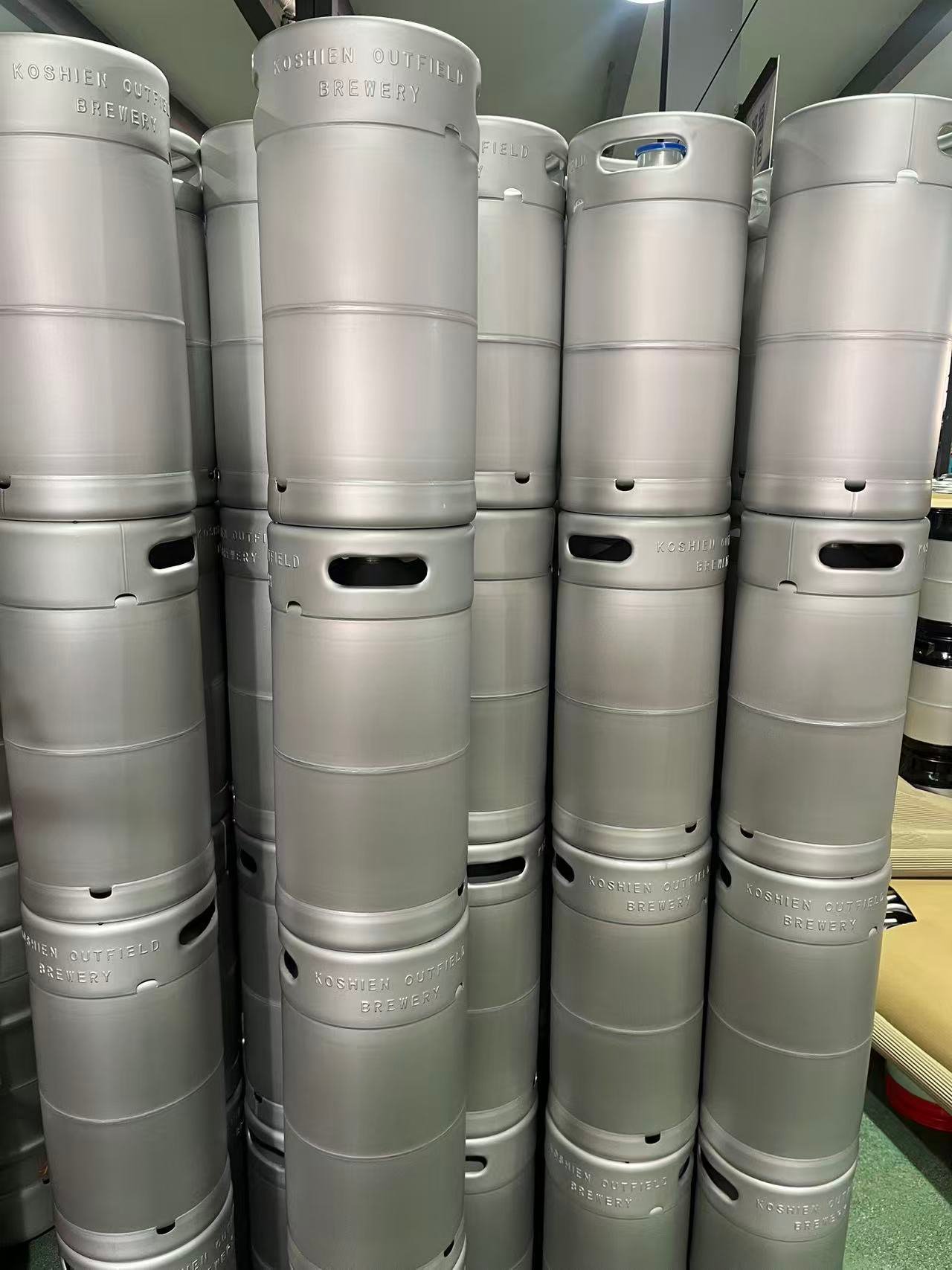 2000L Fermenter, Portable Pump, Hop Gun and Beer Kegs