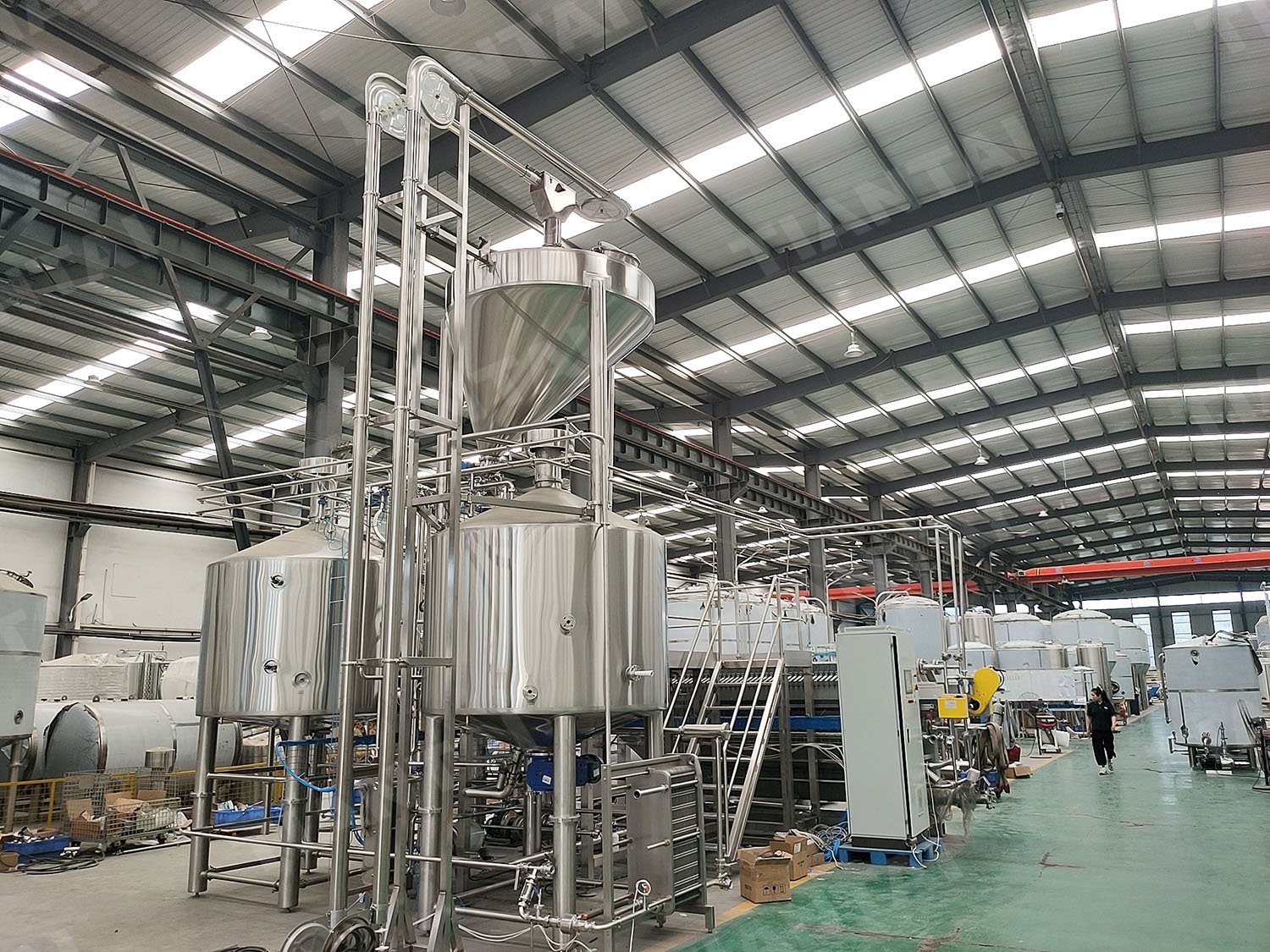 Proven 75,000hl per Year Commercial Brewery Equipment--The Popular 2.5KL Batch Turnkey Solution