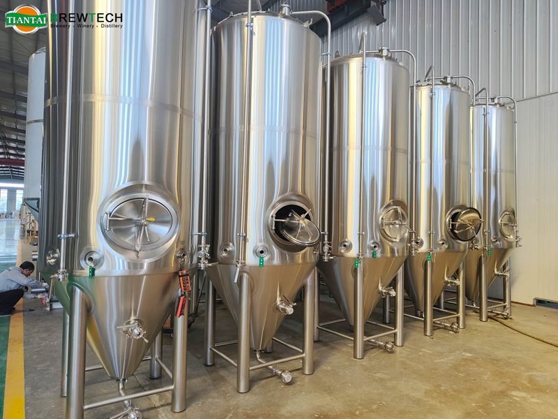 Réservoir unitaire ou fermenteur