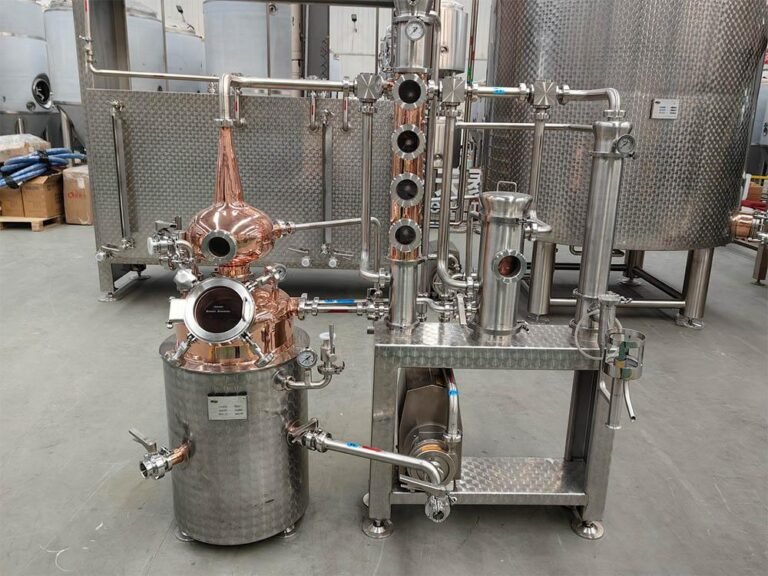 Unidad de destilación de alcohol con alambique de cobre de 50 litros