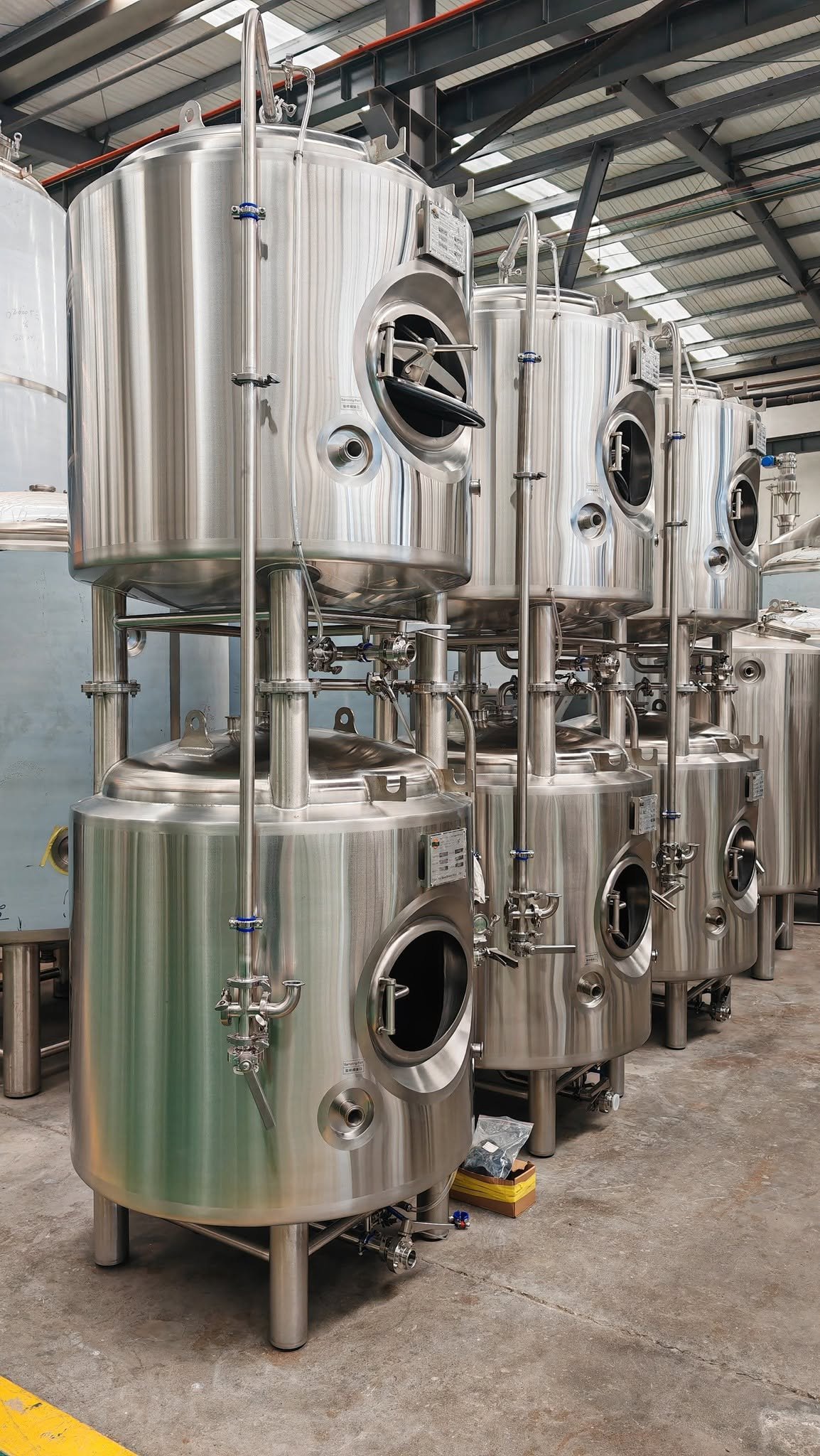 Stacked Brite Beer Tank 